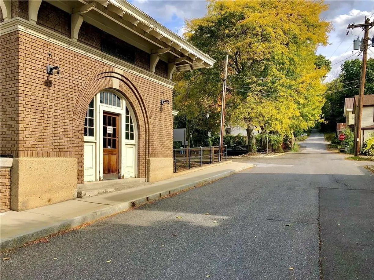 Hudson Valley Real Estate | View 16 Orchard Drive | Listing