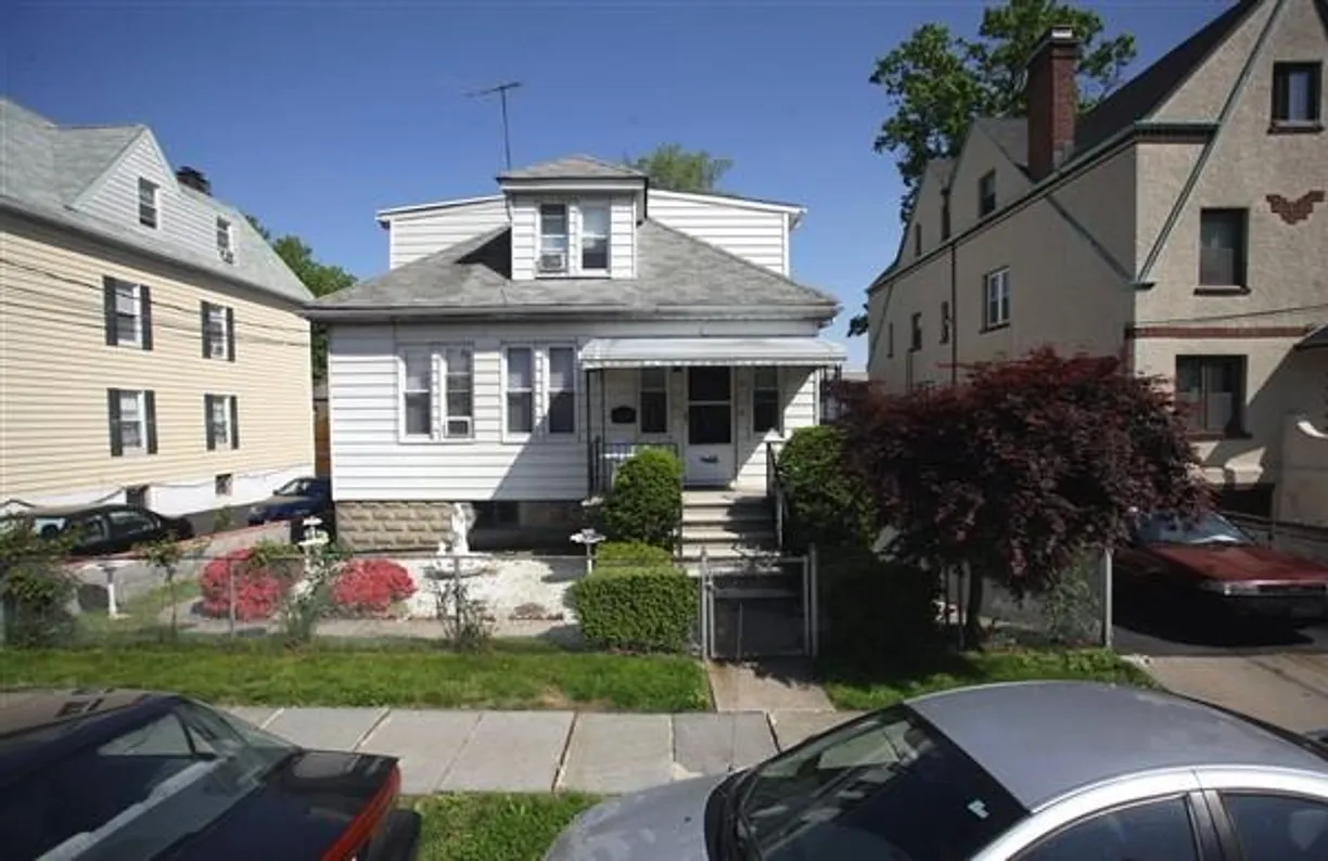 Westchester Real Estate | View 100 Hart Avenue | 5 Beds, 2 Baths