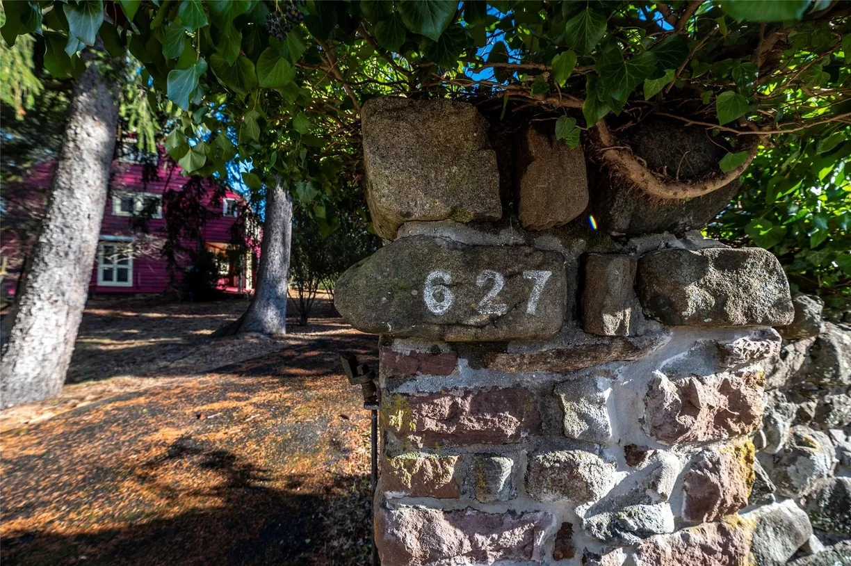 Rockland/Orange/NJ Real Estate | View 627 N Broadway | Listing