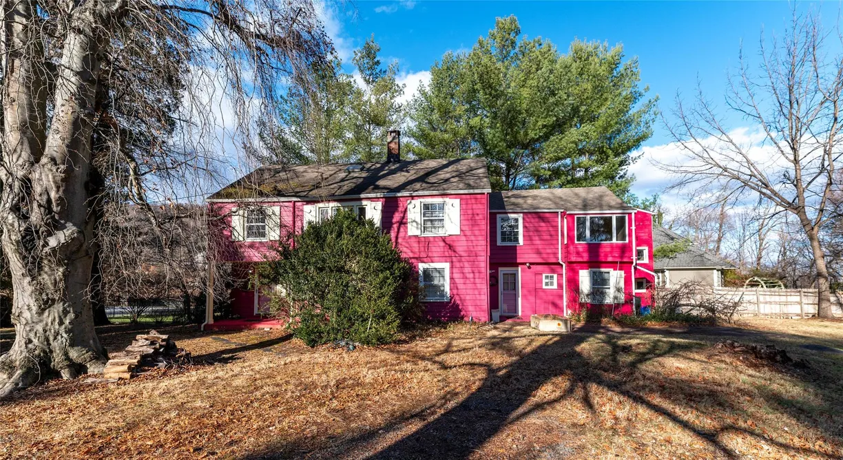 Rockland/Orange/NJ Real Estate | View 627 N Broadway | 4 Beds, 3 Baths