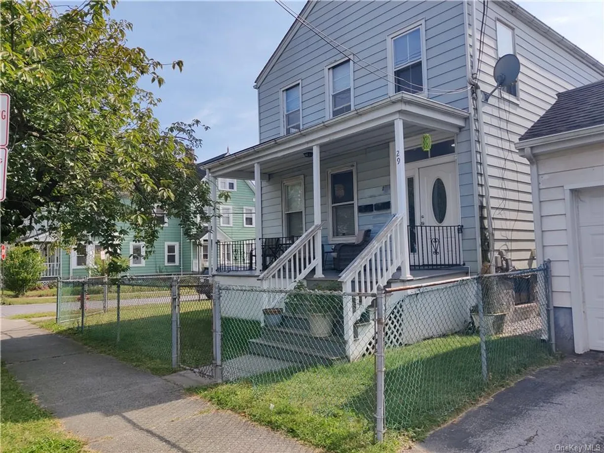 Hudson Valley Real Estate | View 29 Harrison Street, 2 | 3 Beds, 1 Bath