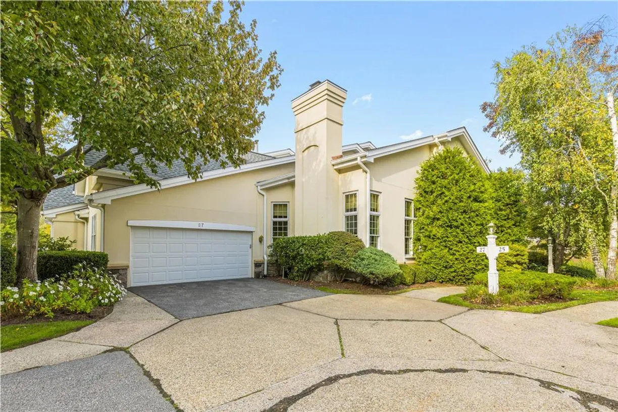 Westchester Real Estate | View 27 Doral Greens | 3 Beds, 3 Baths