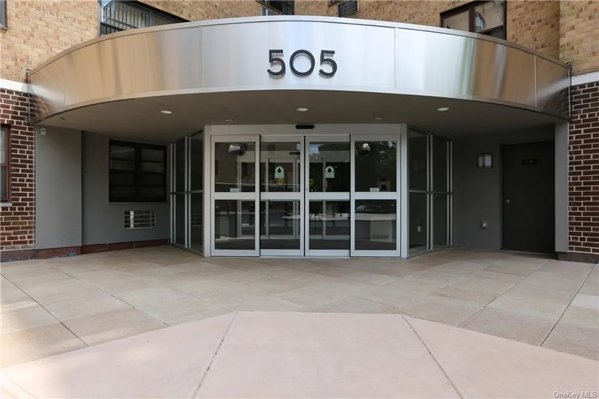 Westchester Real Estate | View 505 Central Avenue, 323 | 2 Beds, 1 Bath
