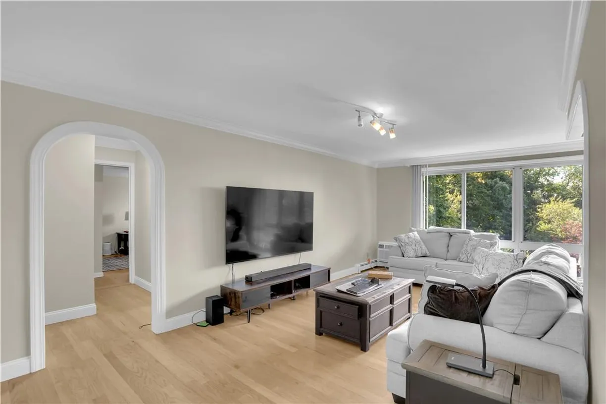 Westchester Real Estate | View 399 N Broadway, 2O | Listing