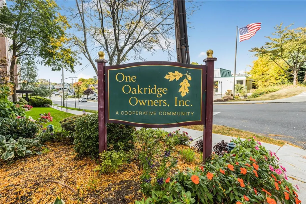 Westchester Real Estate | View 1 Oakridge Place, 4H | 1 Bed, 1 Bath