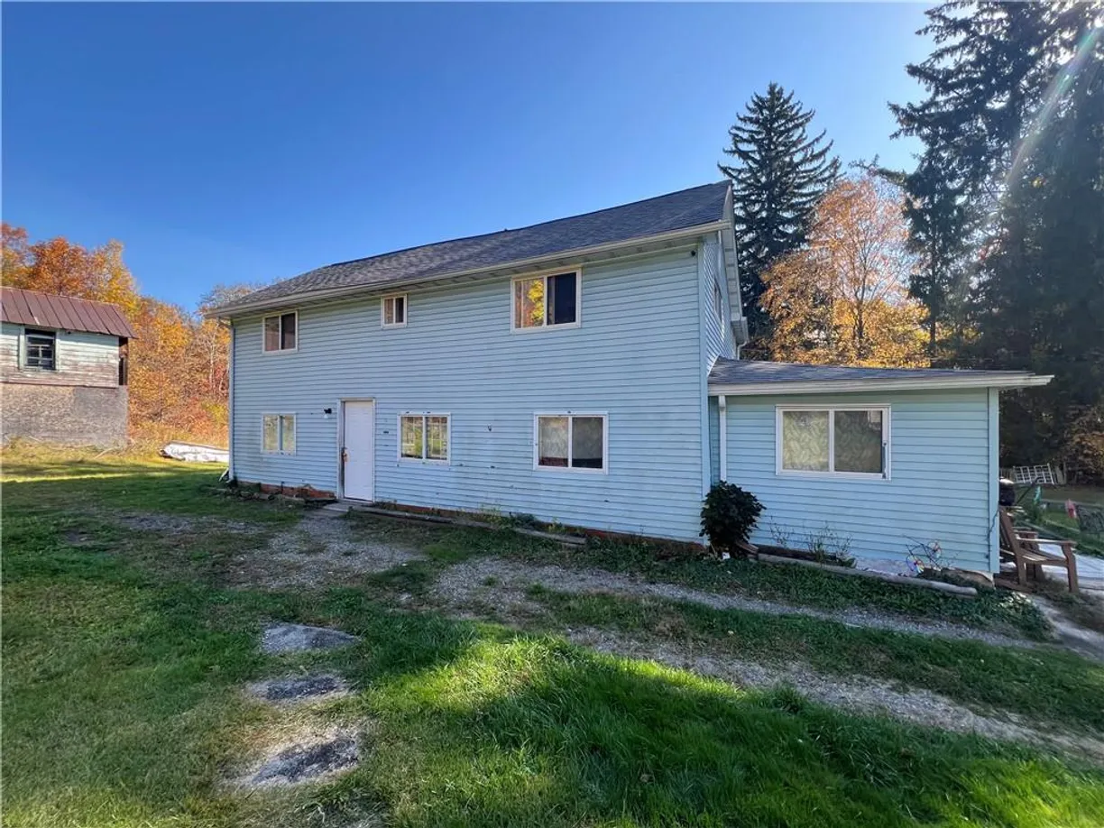 Rockland/Orange/NJ Real Estate | View 36 Schubert Drive, 2nd floor | 2 Beds, 1 Bath