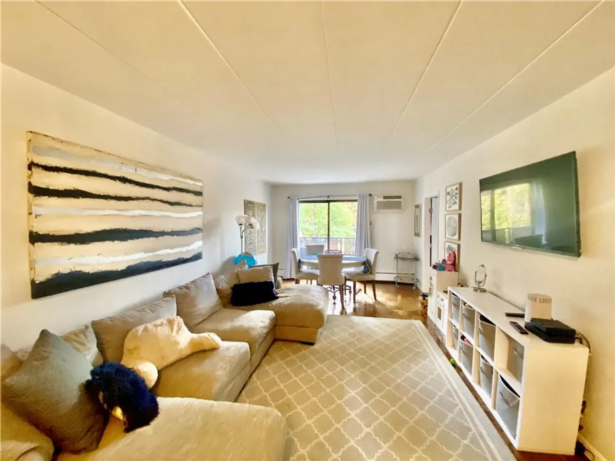 Westchester Real Estate | View 1101 Midland Avenue, 211 | 1 Bed, 1 Bath