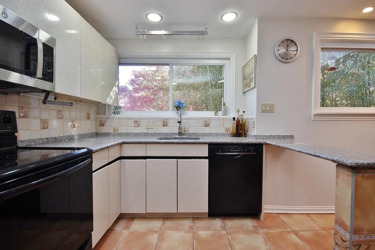 Westchester Real Estate | View 40 McKinley Avenue | Listing