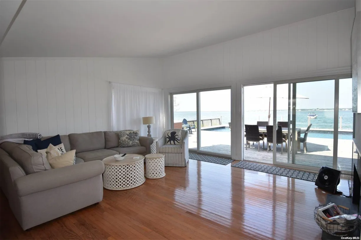 The Hamptons Real Estate | View 620 Dune Road | Listing