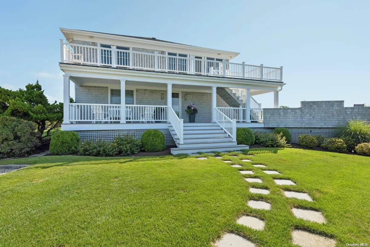 The Hamptons Real Estate | View 28 Stacy Drive | 4 Beds, 3 Baths