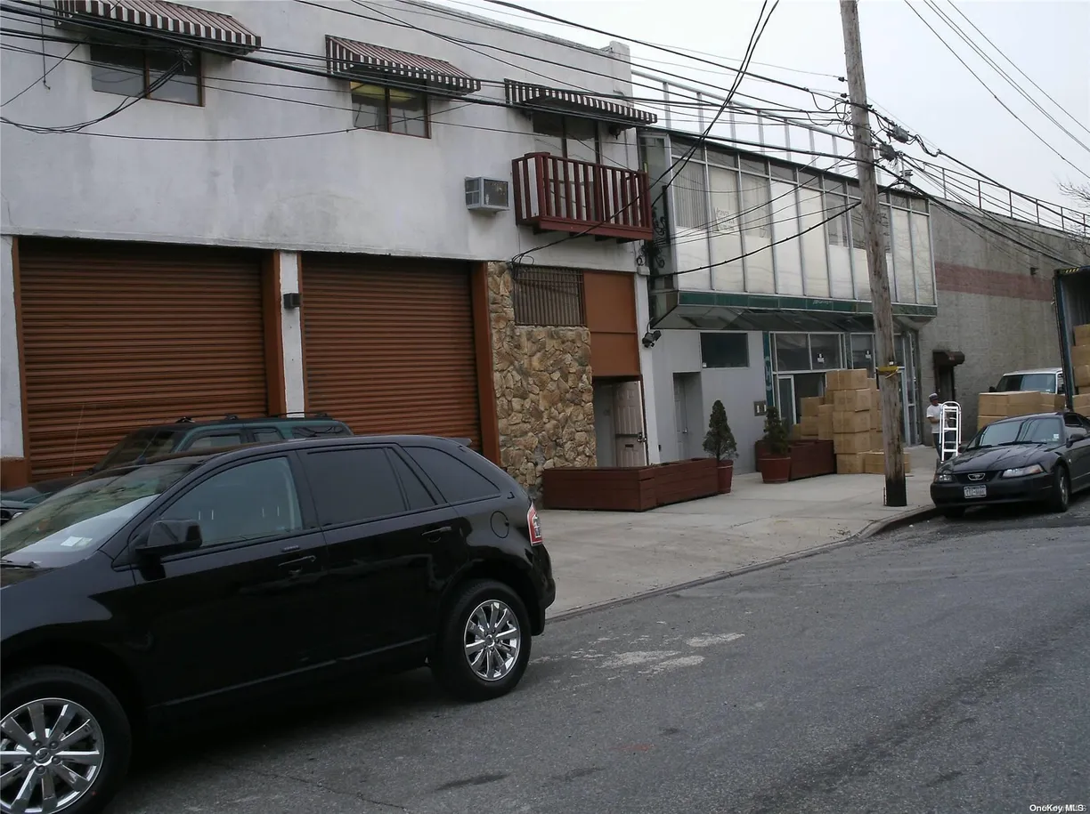 New York City Real Estate | View 18-65 Steinway Street, 1