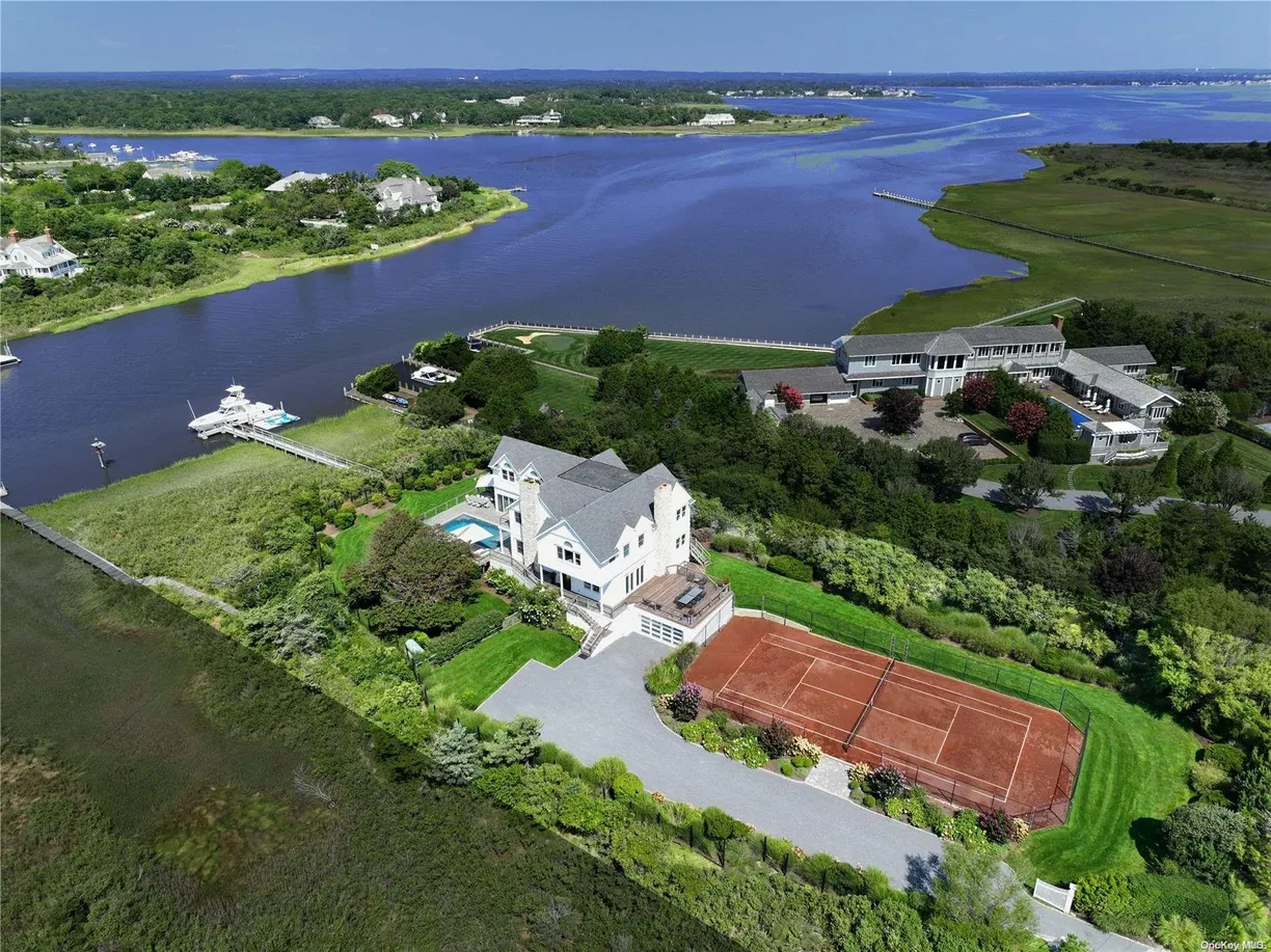 The Hamptons Real Estate | View 157 Dune Road | 6 Beds, 6 Baths