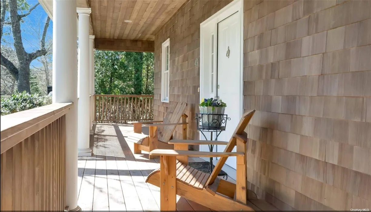 The Hamptons Real Estate | View 49 Bridle Path | Listing