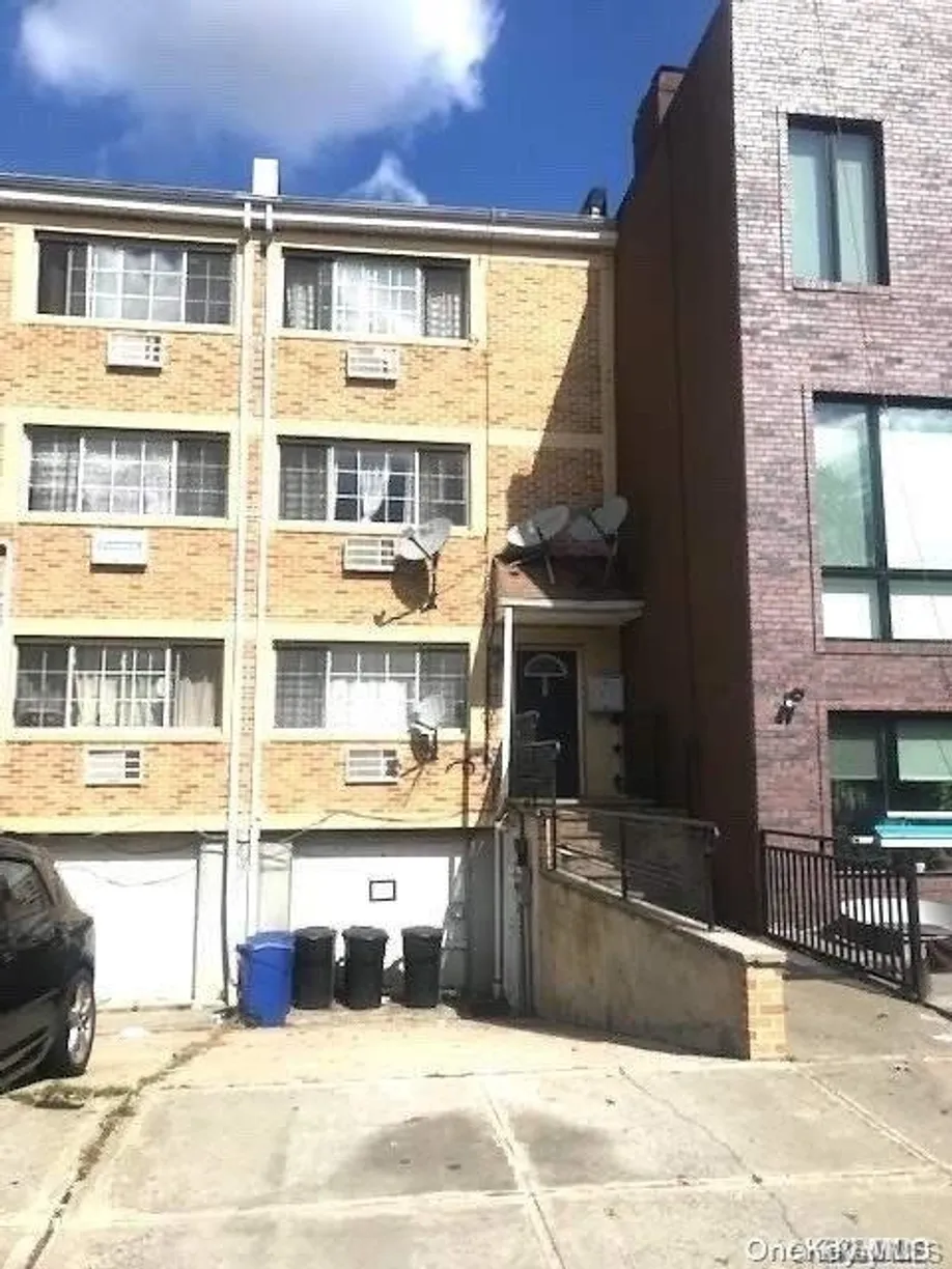 New York City Real Estate | View 451 Lexington Avenue | 5 Beds, 4 Baths