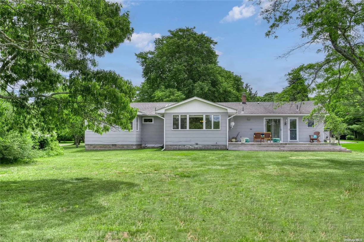 The Hamptons Real Estate | View 1175 Waterview Drive | Listing