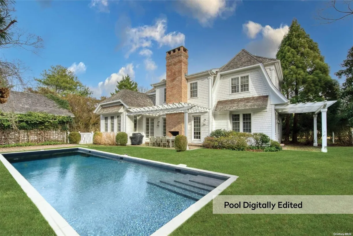 The Hamptons Real Estate | View 115 Toylsome Lane | Listing