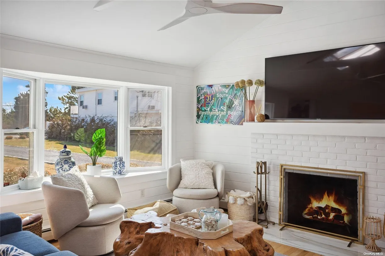 The Hamptons Real Estate | View 66 Library Avenue | Listing