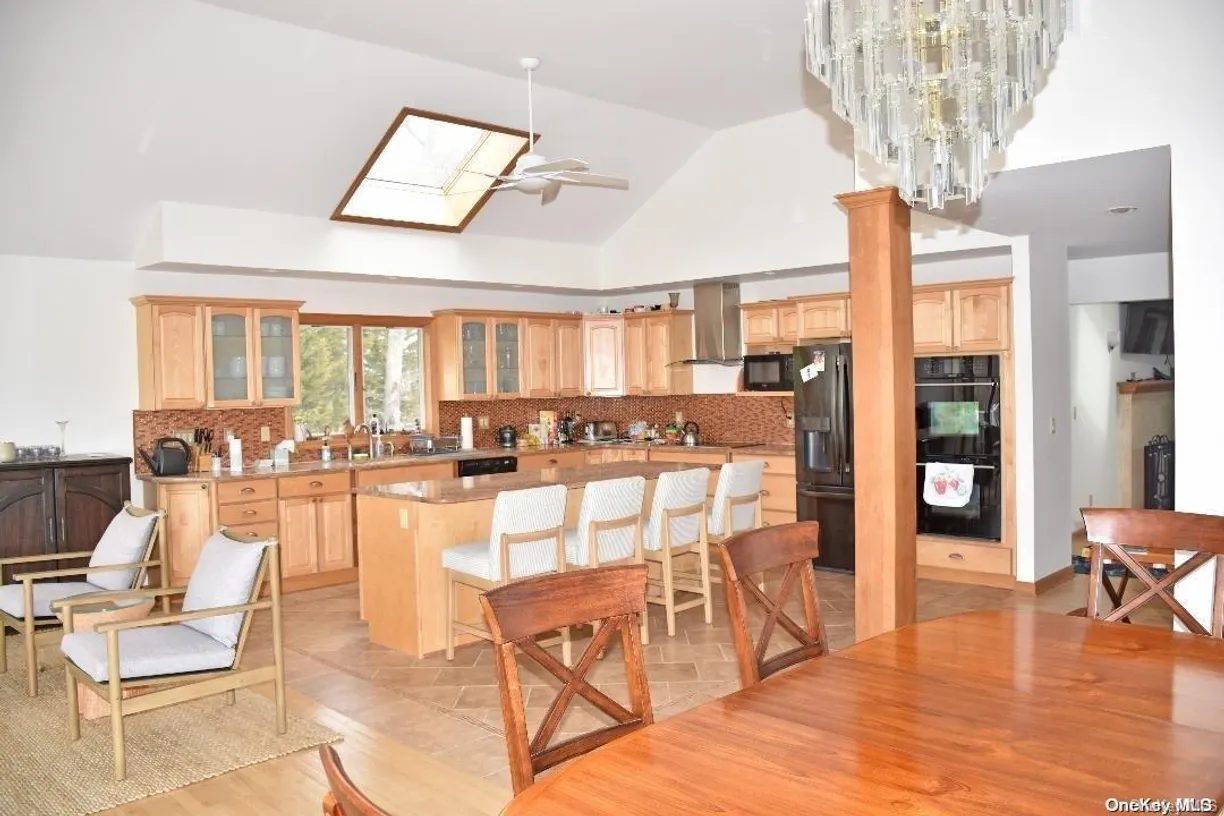 The Hamptons Real Estate | View 49 Old Main Road | Listing