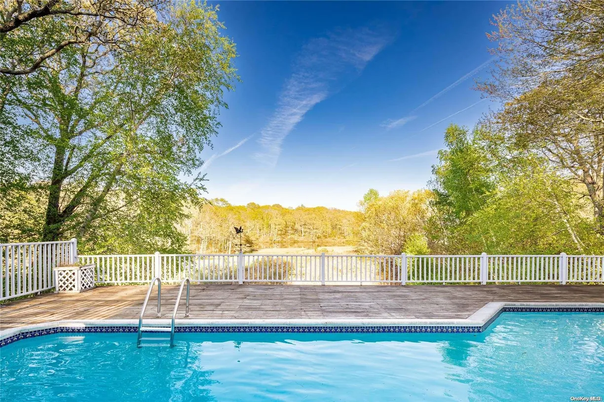 The Hamptons Real Estate | View 4 Irene Lane | Listing
