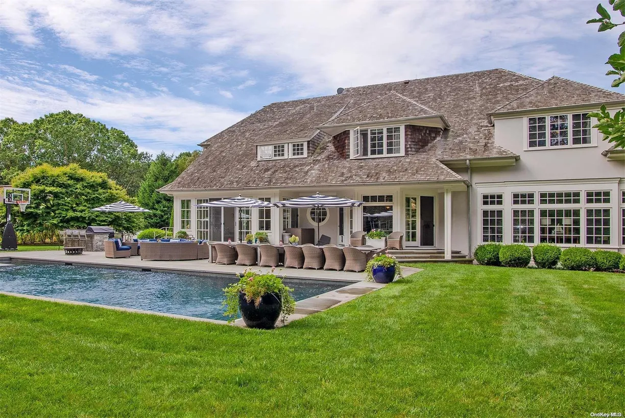 The Hamptons Real Estate | View 77 Jericho Road | Listing