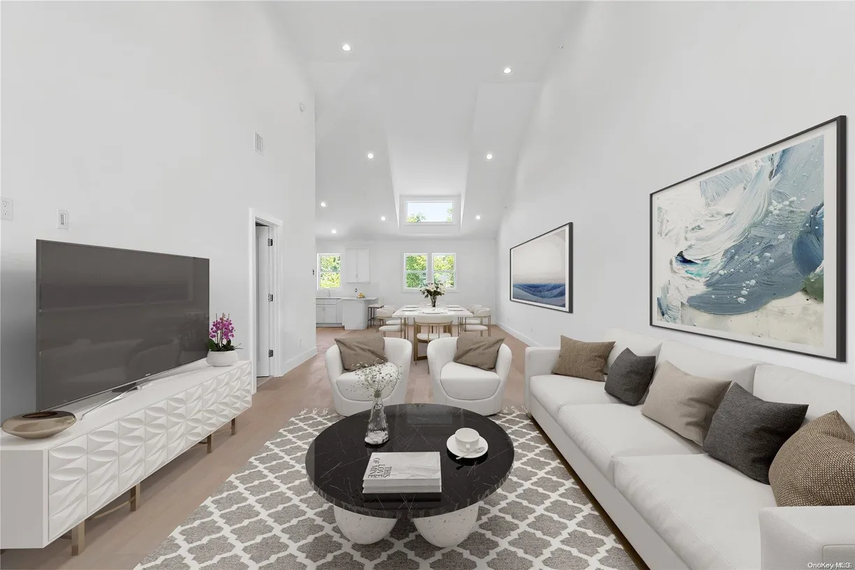 The Hamptons Real Estate | View 21 Montauk Hwy #9, 9 | Listing