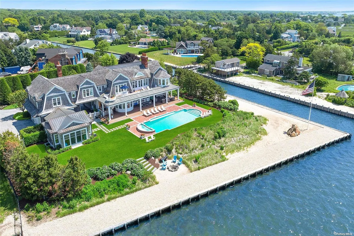 The Hamptons Real Estate | View 46 Club Lane | 6 Beds, 8 Baths