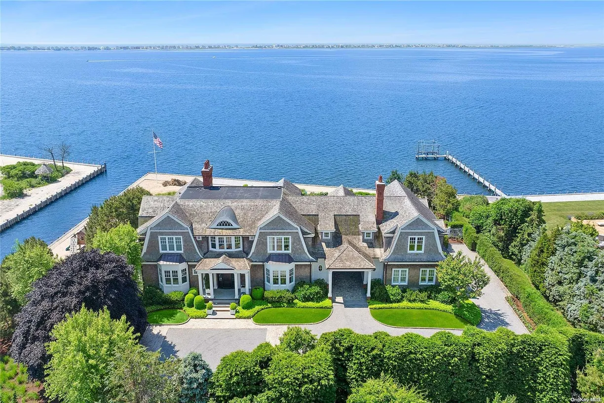 The Hamptons Real Estate | View 46 Club Lane | Listing