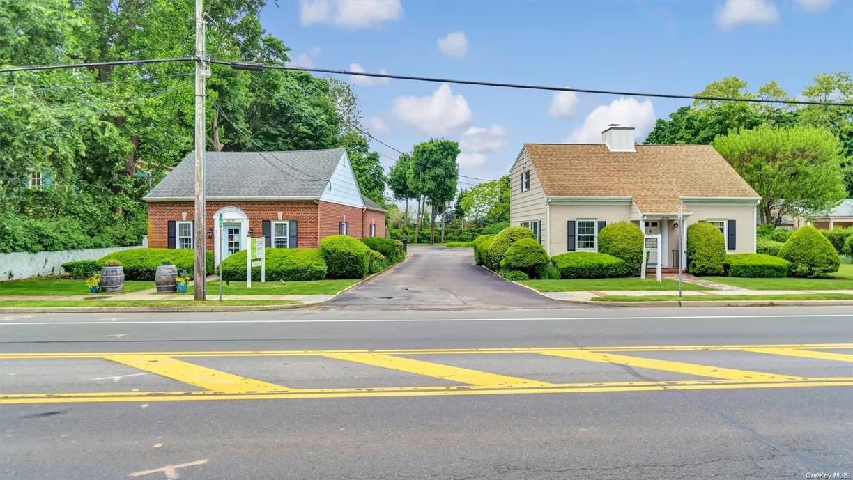The Hamptons Real Estate | View 28785 Main Road