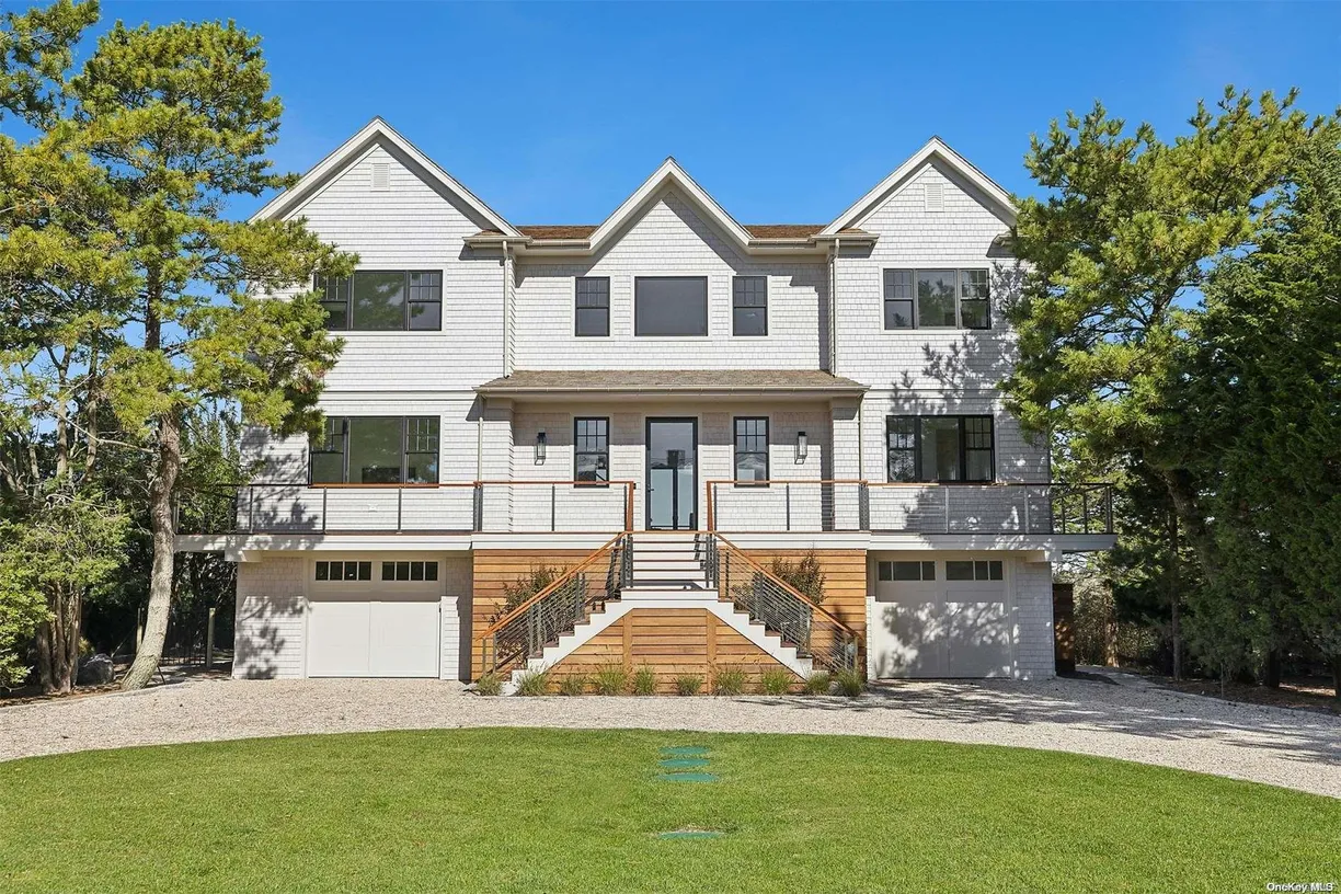 The Hamptons Real Estate | View 218 Dune Road | Listing