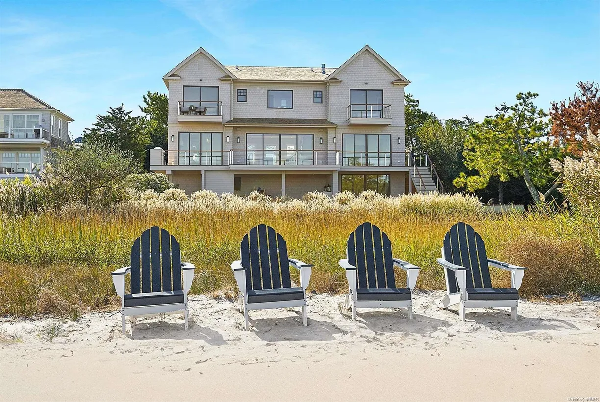 The Hamptons Real Estate | View 218 Dune Road | 5 Beds, 5 Baths