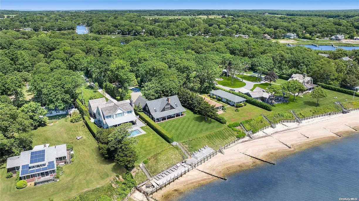 The Hamptons Real Estate | View 2100 Park Avenue | 5 Beds, 3 Baths