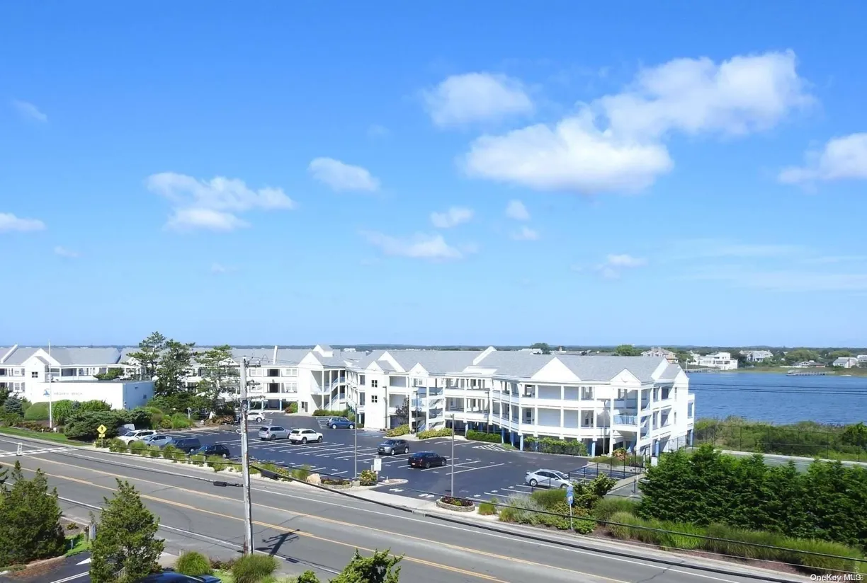 The Hamptons Real Estate | View 256 Dune | 2 Beds, 2 Baths