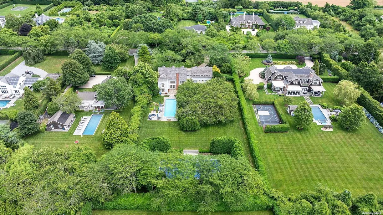 The Hamptons Real Estate | View 265 Downs Path | Listing