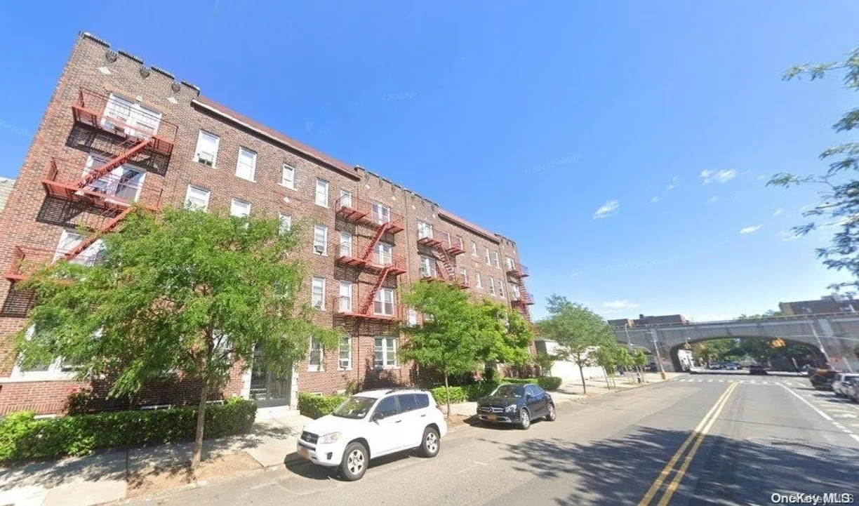New York City Real Estate | View 45-20 43rd Street, 1D | 1 Bed, 1 Bath