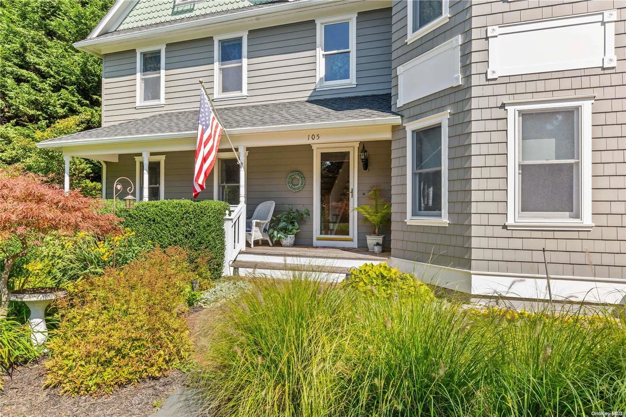 The Hamptons Real Estate | View 105 Ole Jule Lane | Listing