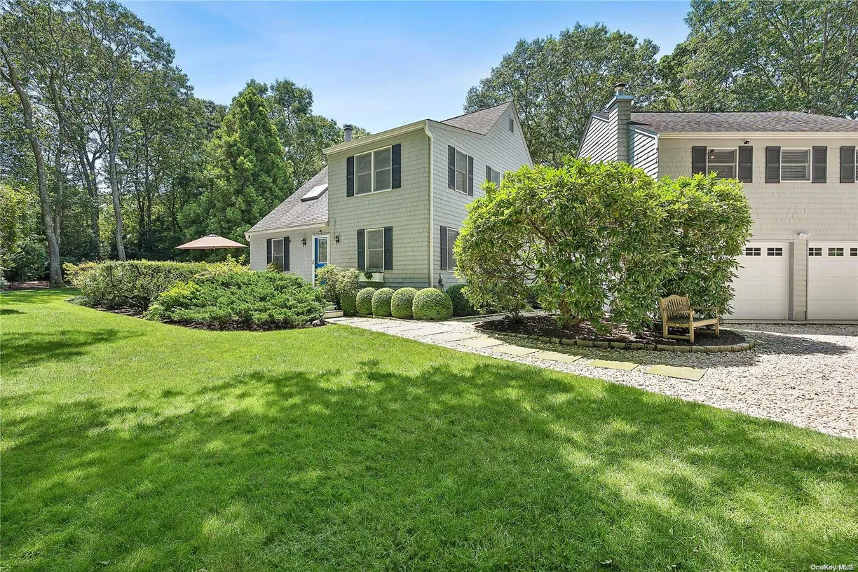 The Hamptons Real Estate | View 757 Seven Ponds Towd Road | Listing