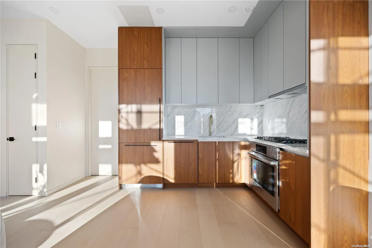 New York City Real Estate | View 31-16 21st Street, 2E | Listing