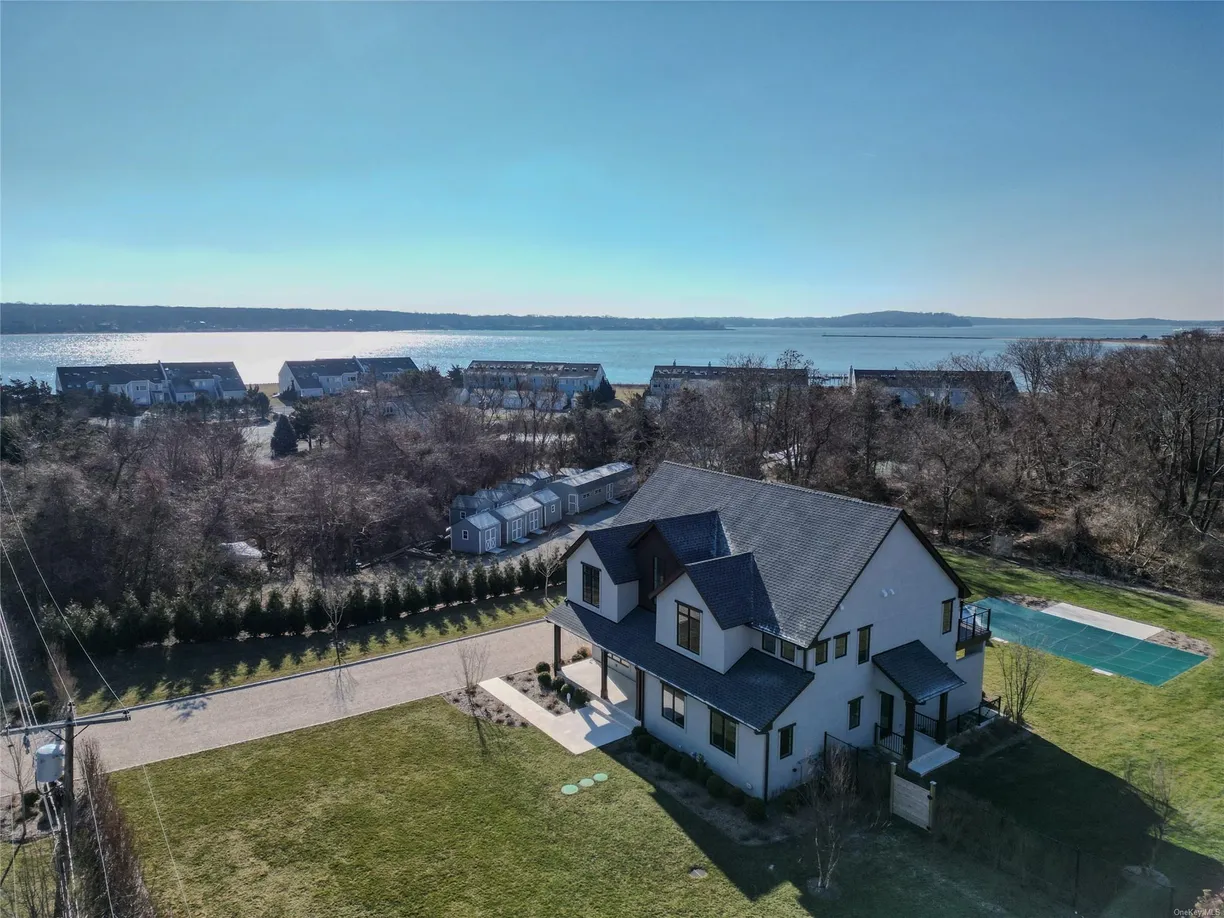 The Hamptons Real Estate | View 2350 Shipyard Lane | Listing