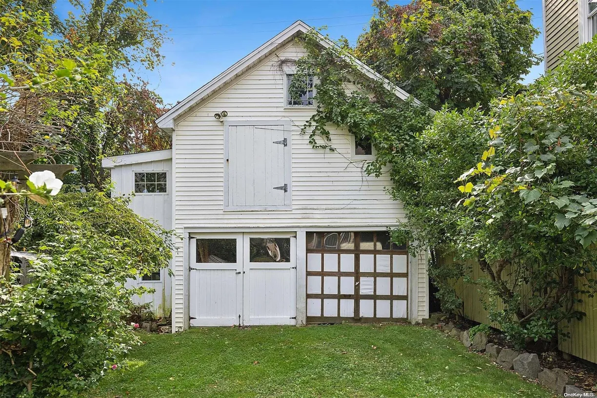 The Hamptons Real Estate | View 151 Bay Avenue | Listing