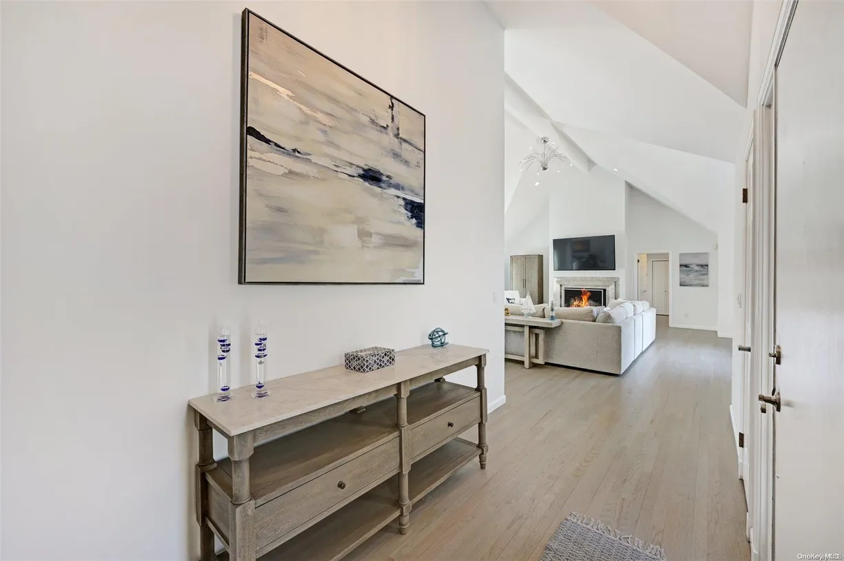 The Hamptons Real Estate | View 16 Laila Lane | Listing