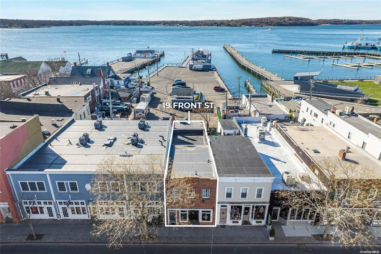 The Hamptons Real Estate | View 19 Front Street | Listing