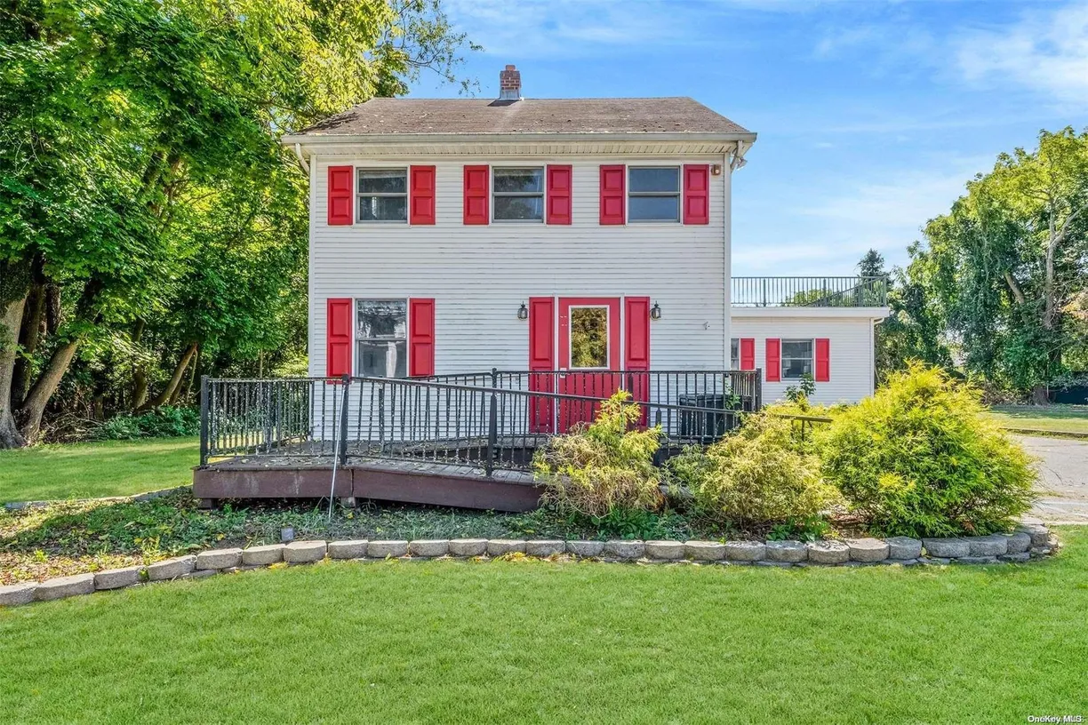 The Hamptons Real Estate | View 57190 Route 25 | Listing