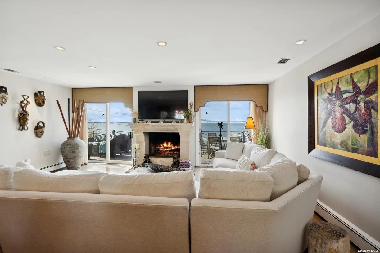 The Hamptons Real Estate | View 2 W Hillover Road | Listing