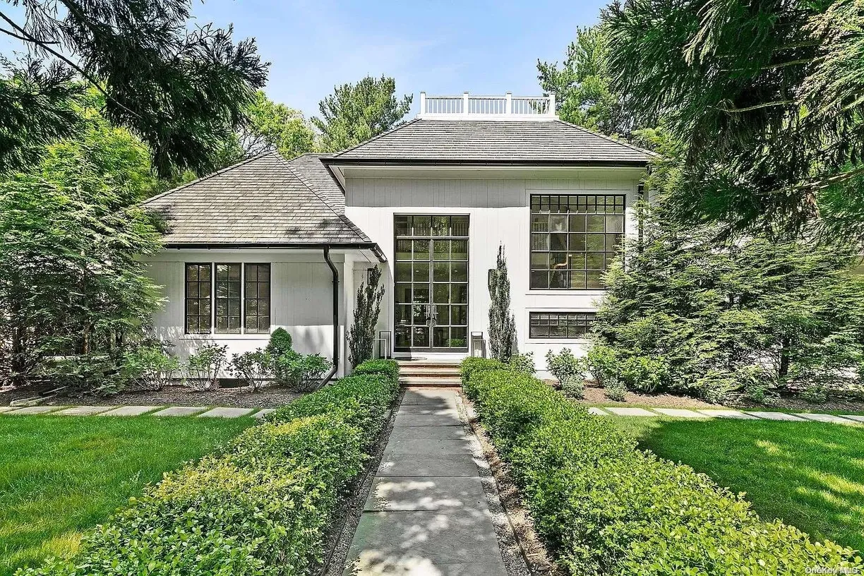 The Hamptons Real Estate | View 1 Koala Lane | 6 Beds, 6 Baths