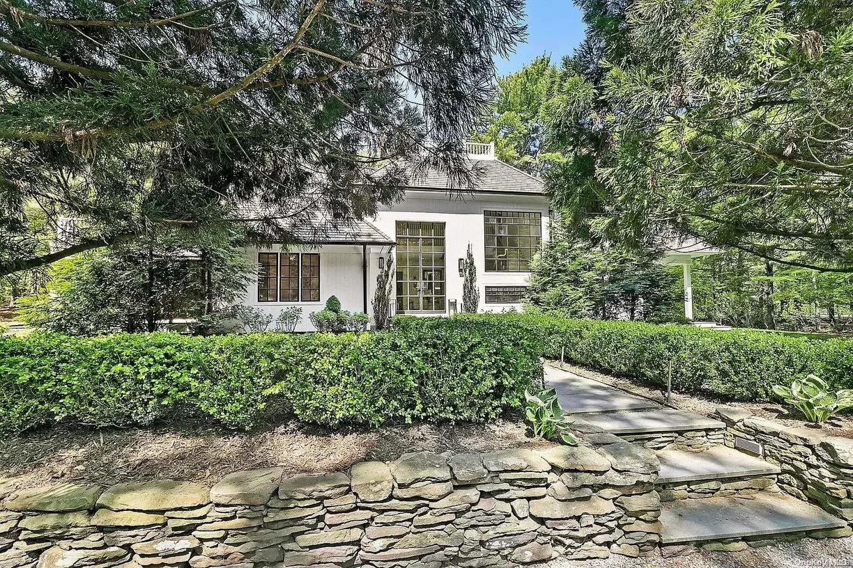 The Hamptons Real Estate | View 1 Koala Lane | Listing