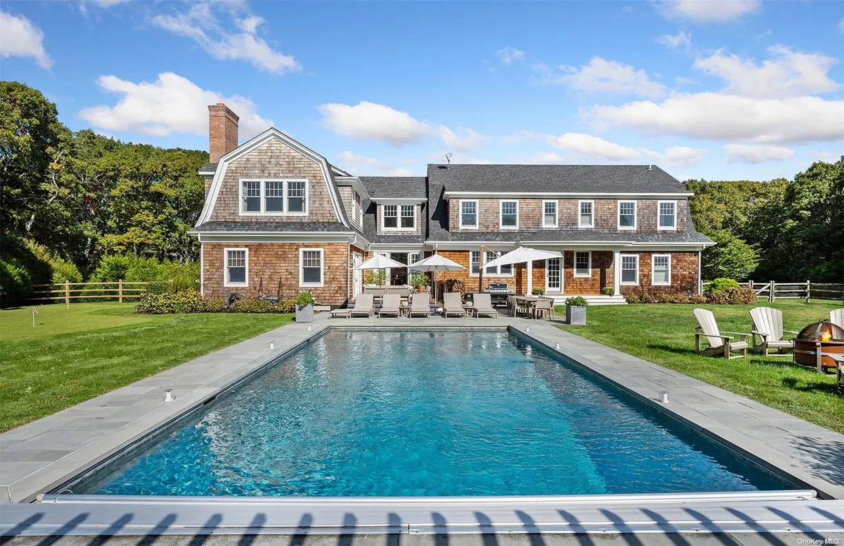 The Hamptons Real Estate | View 21 Oak View Road | Listing