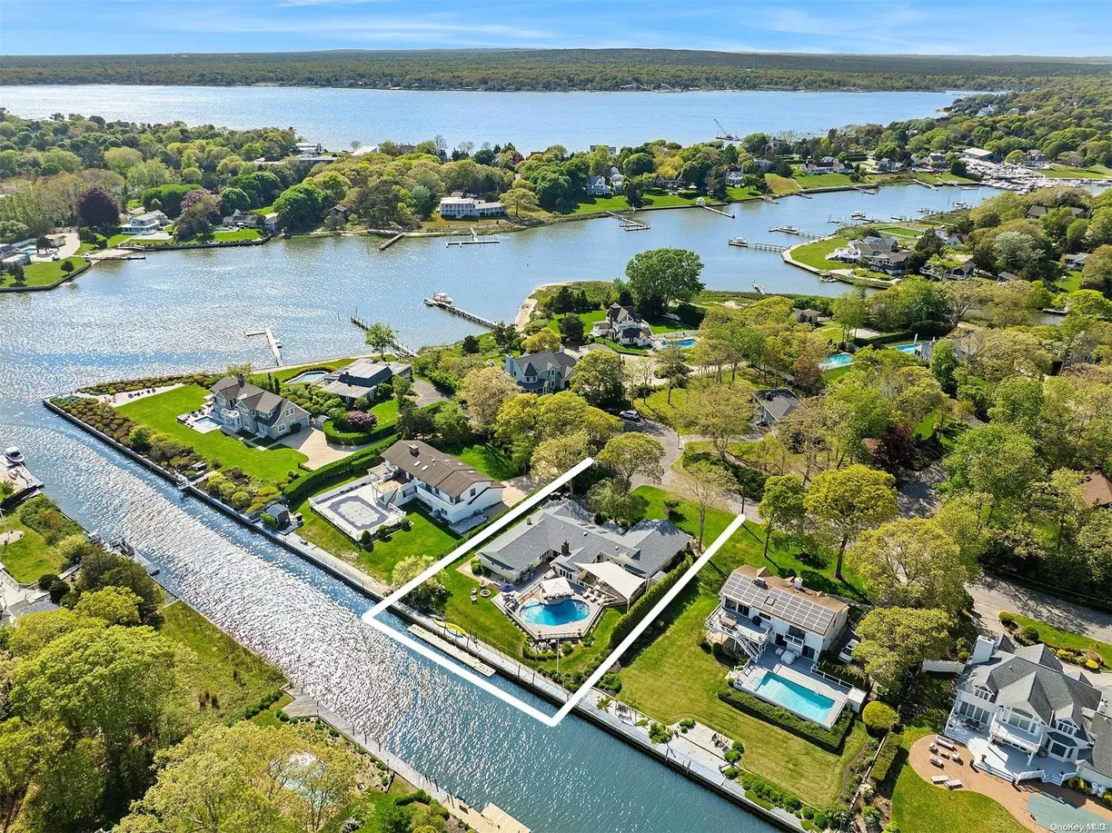 The Hamptons Real Estate | View 8 Mill Pond Road | Listing