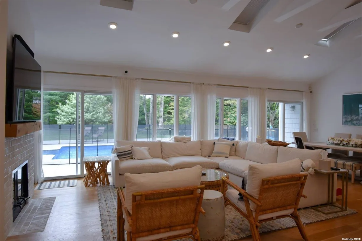 The Hamptons Real Estate | View 47 Bridle Path | Listing
