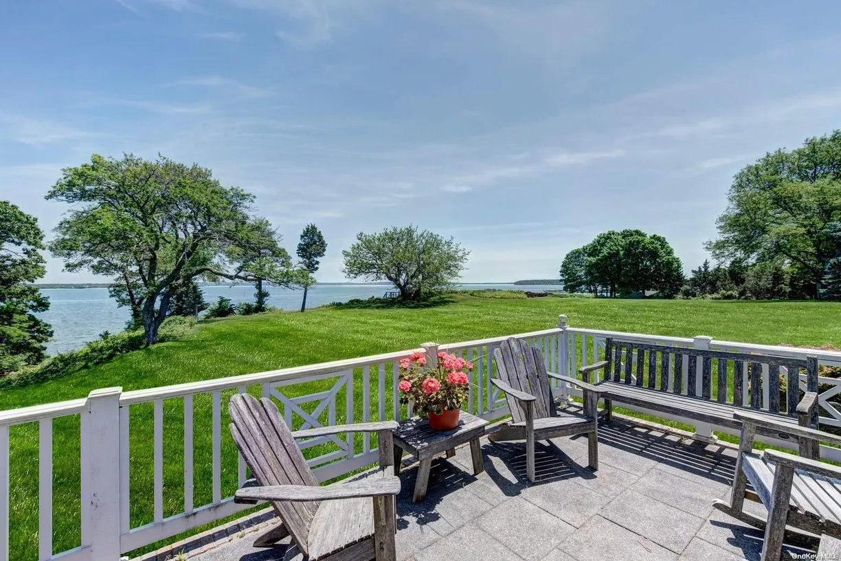 The Hamptons Real Estate | View 199 Old Harbor Road | 4 Beds, 3 Baths