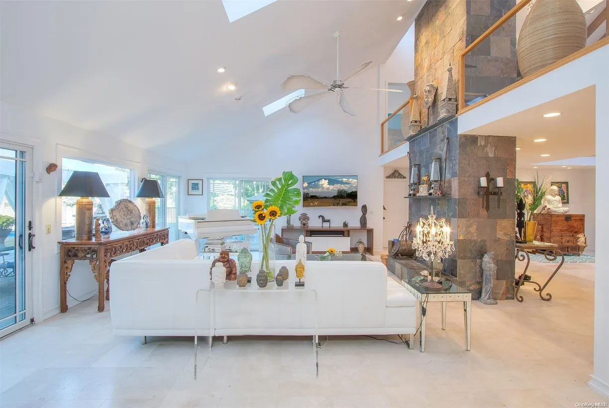 The Hamptons Real Estate | View 26 Quarter Court | Listing